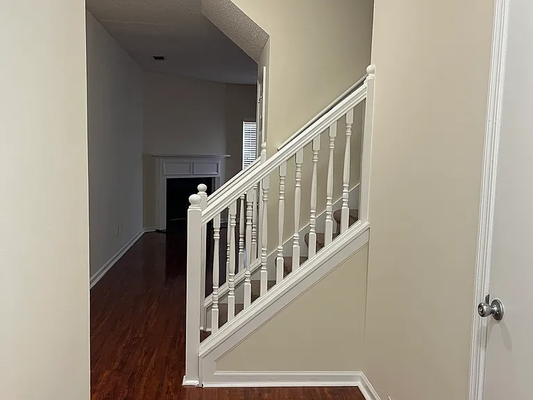 166 Seabreeze Ct — Photo 3