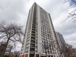 1455 N Sandburg Ter APT 1607, Chicago, IL 60610