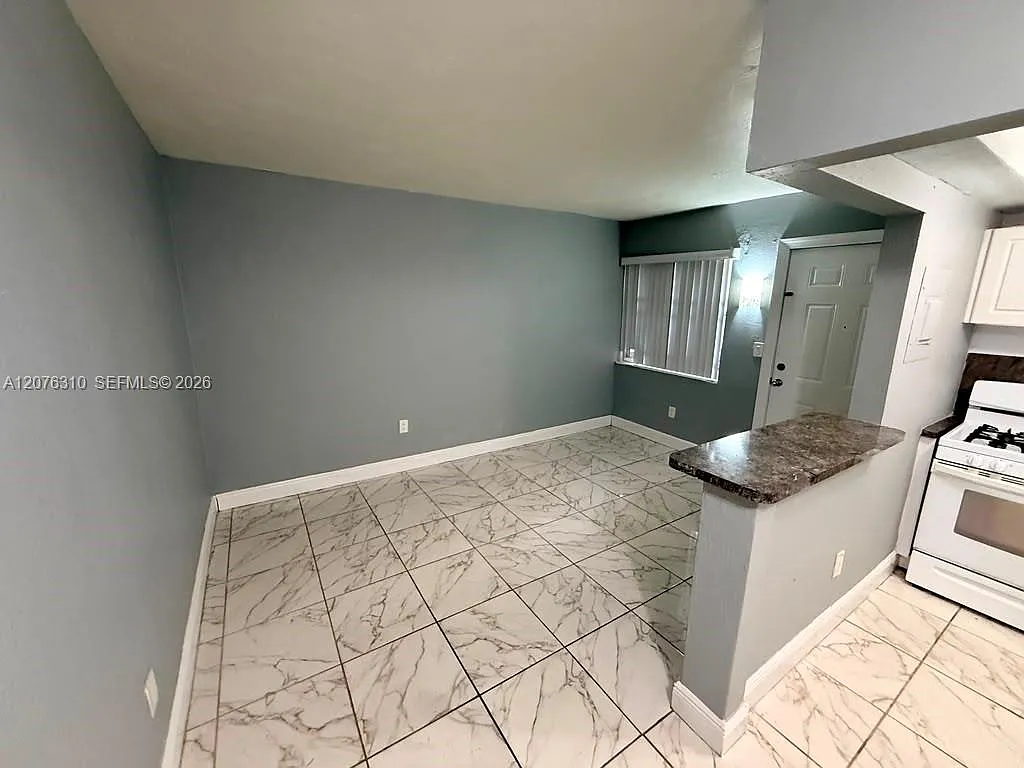 Villas De Asturias Condo — Photo 4