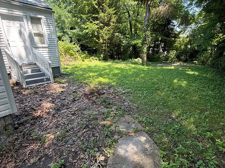 7301 Harney Ave — Photo 3