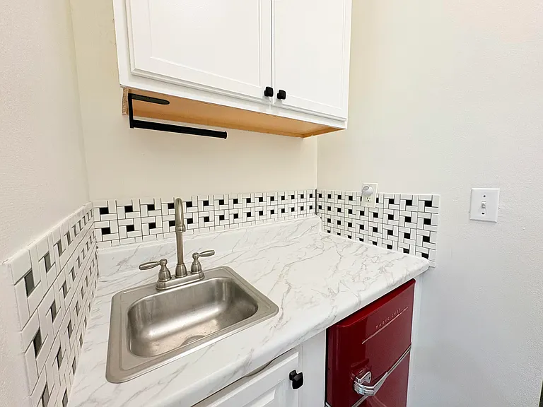 9821 Perfect Dr #B — Photo 8