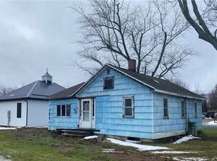 4242 S Gravel Rd, Medina, NY 14103