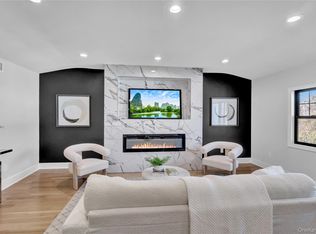 105 Radcliff Avenue, Port Washington, NY 11050