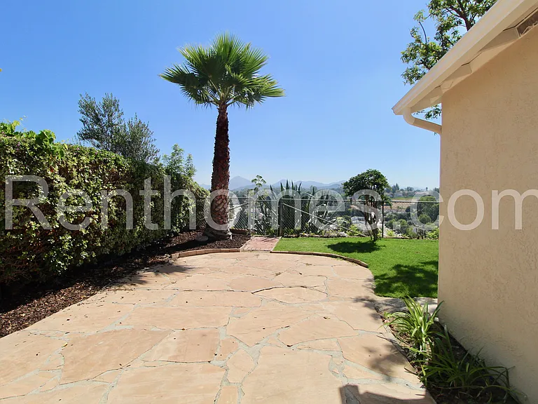 11327 Linares St — Photo 18