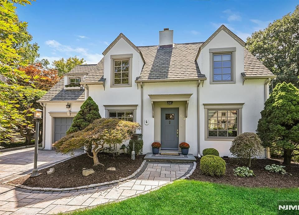 1st image of 424 Braeburn Road