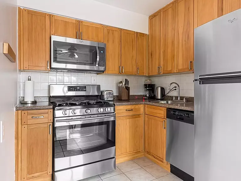 1511 S George Mason Dr #23 — Photo 3