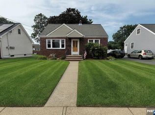 23 Center Ct, Garfield, NJ 07026