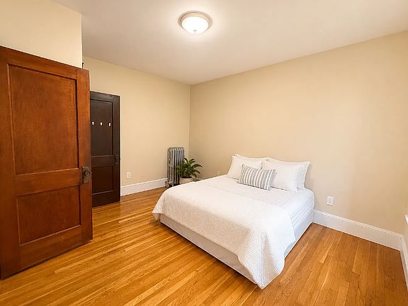 5th image of 23 Berwick Rd #21B