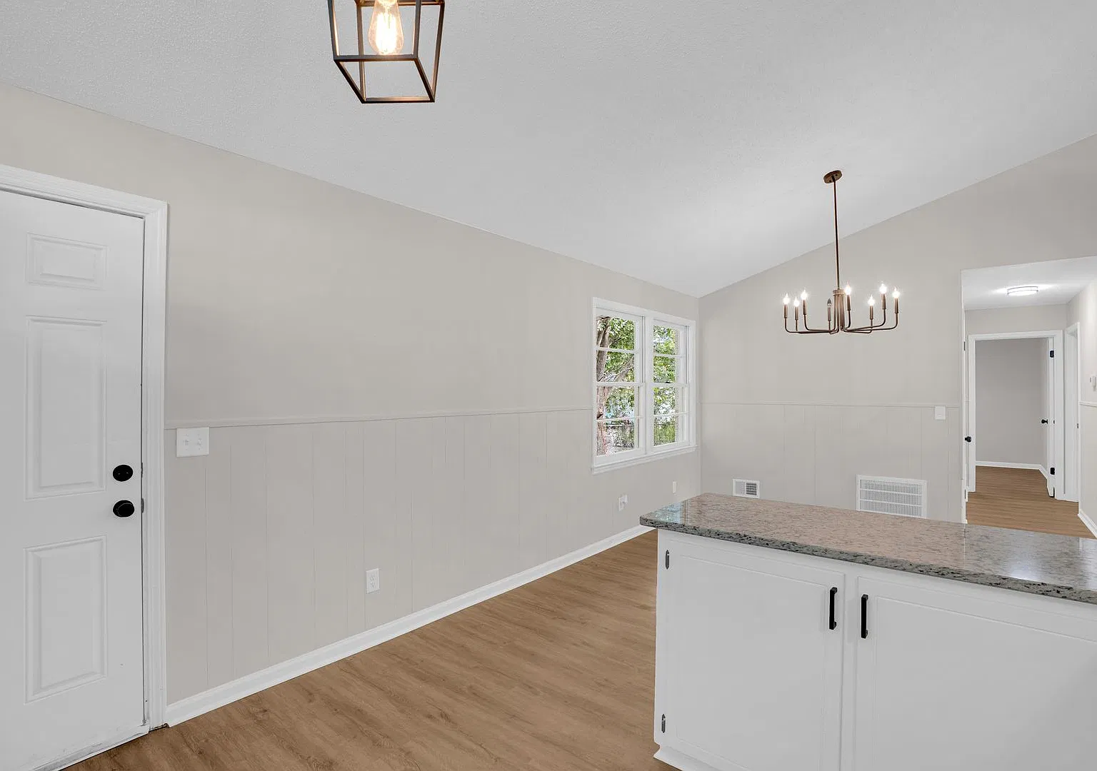Updated 3-Bedroom Home in Northeast Columbia Convenient Location, Modern Finishes & Everyday Comf... — Photo 4