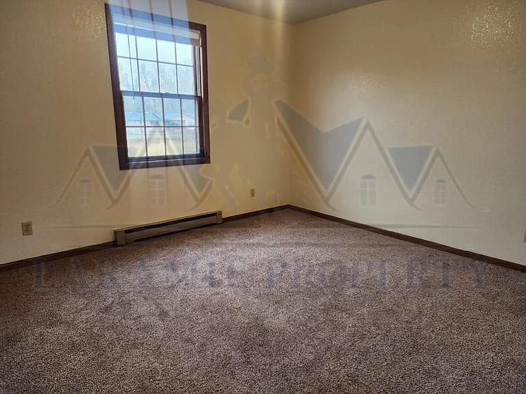 1725 Fetterman Dr #D — Photo 6