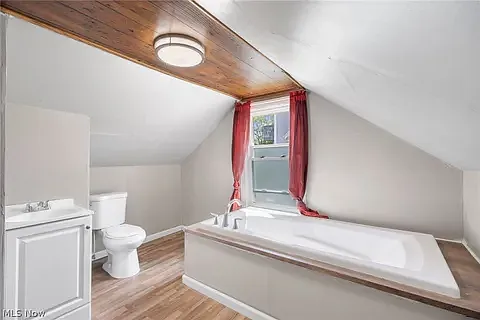 Upstairs Bathroom
