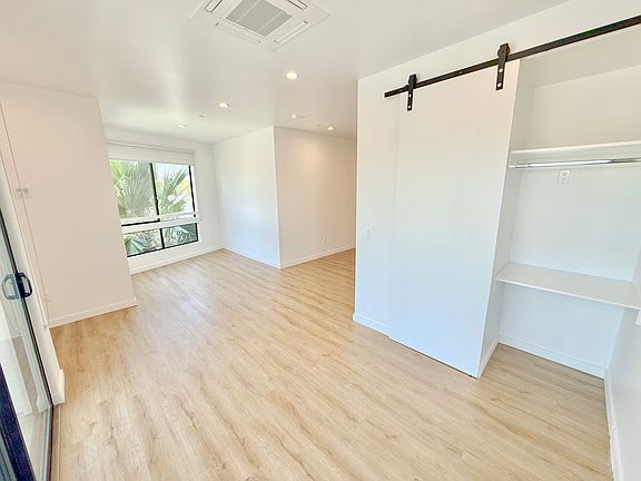 4th image of 11500 Culver Blvd APT 300