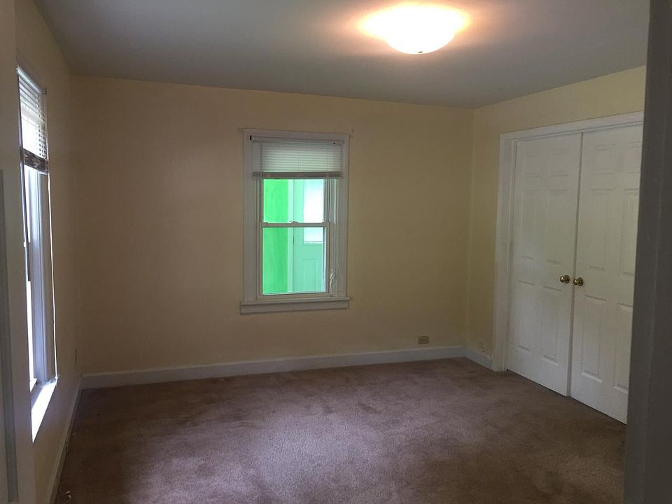 2nd image of 561 Stevenson Rd