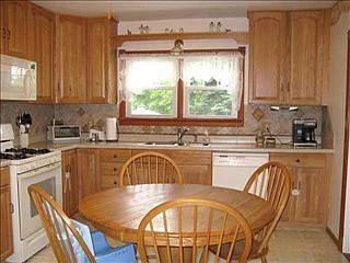 3rd image of 34 Otsego Ave