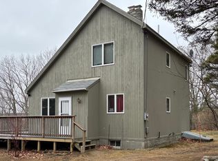 5 Meaderboro Rd, New Durham, NH 03855