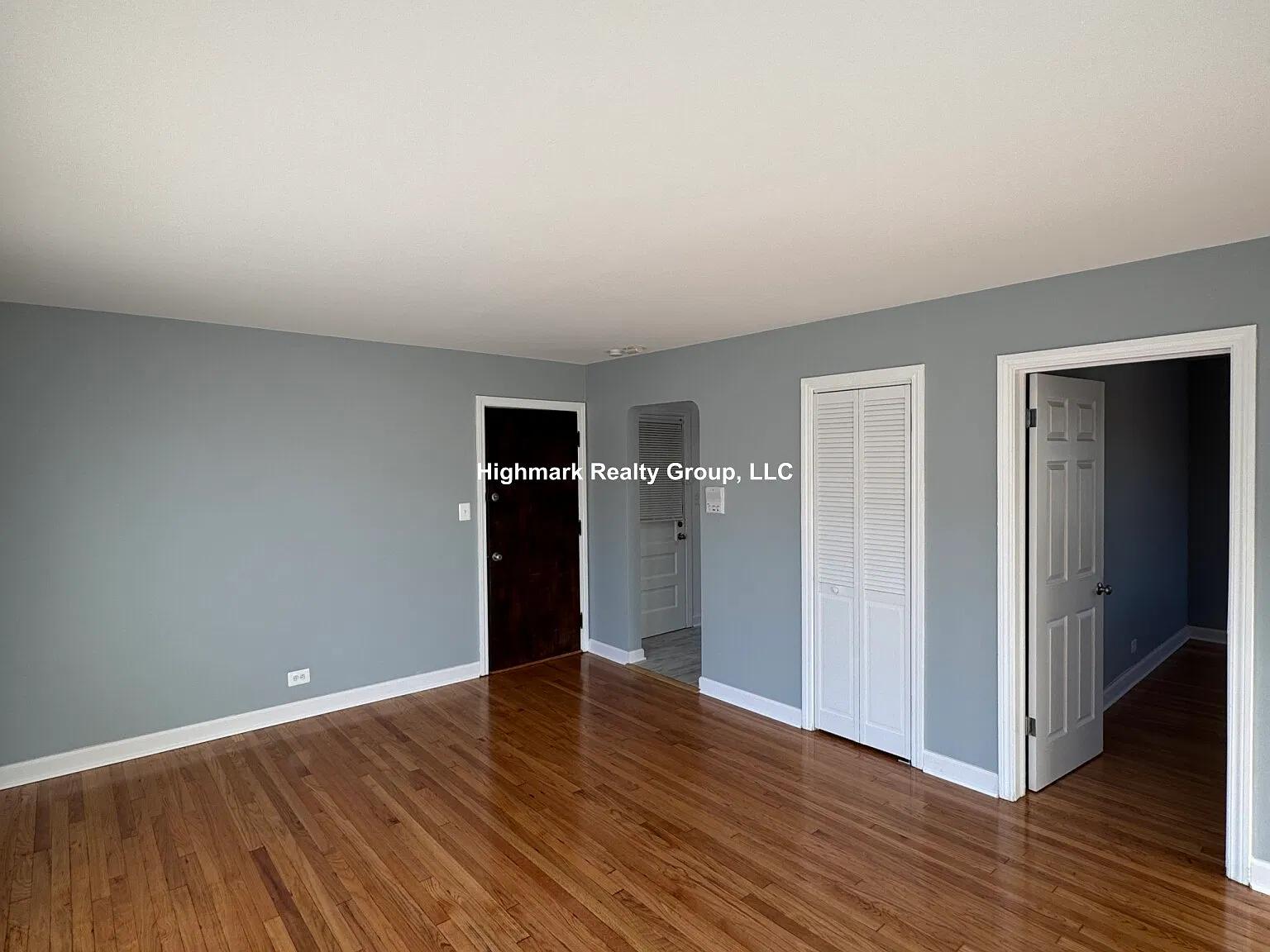 2754 W North Shore Ave — Photo 4