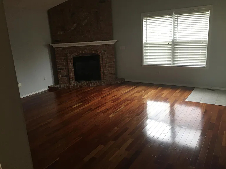 604 Ryleigh Cir — Photo 5