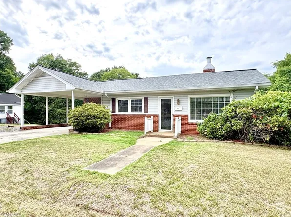 215 Clifton St, Eden, NC 27288