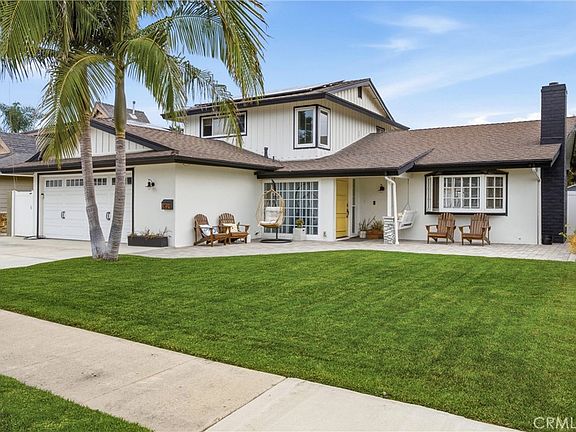 3rd image of 8021 Sunset Cir