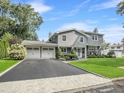 21 Elderwood Lane, Melville, NY, 11747