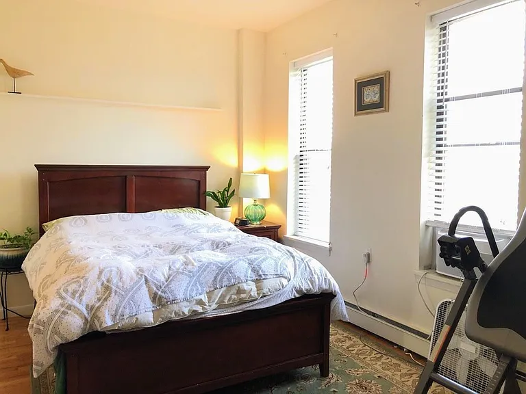 496 Pavonia Ave #B3 — Photo 12