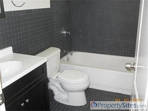 5th image of 27065 Fisher St