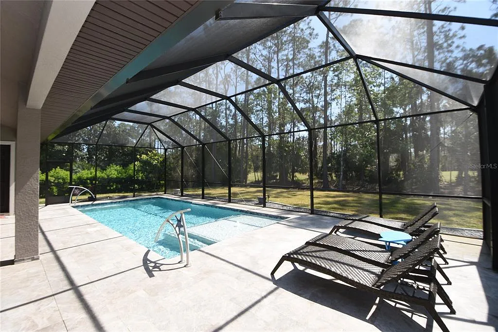 3 bed, 3.0 bath, 2012 sqft, $5,500 — Photo 2