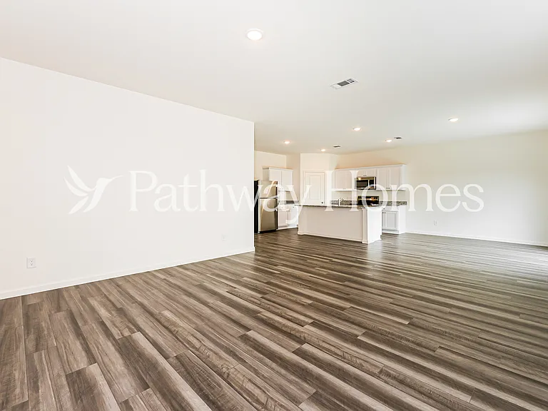 12720 Haymarket Rd — Photo 3