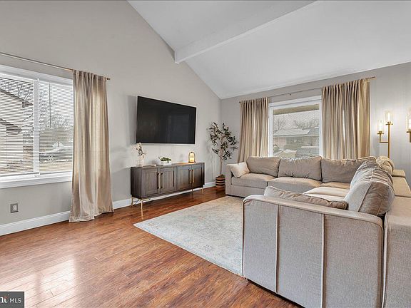 5th image of 29 Harwood Rd