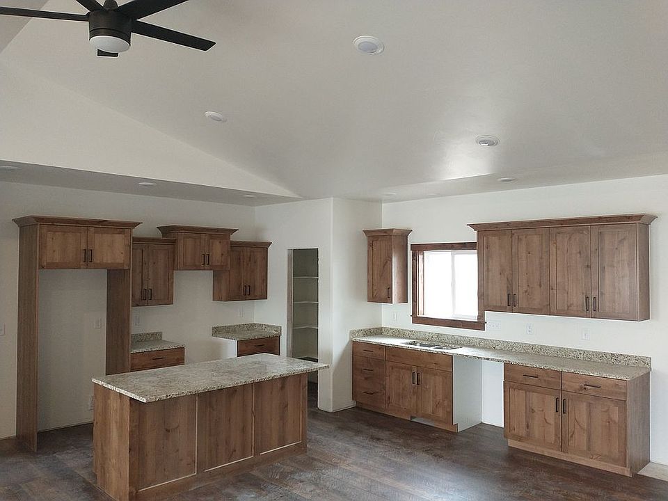 2nd image of 26 Thomas Way