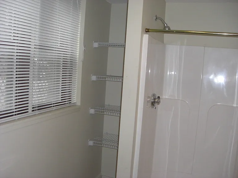 25 Gloucester St #1 — Photo 4