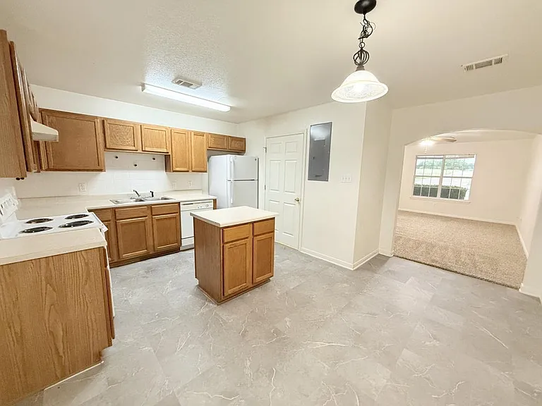 705 S Amy Ln #B — Photo 7