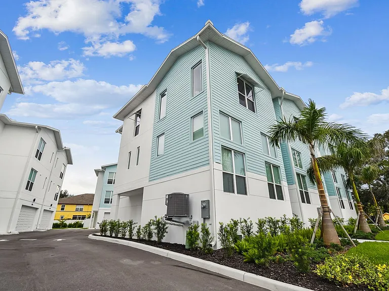 3826 Pompano Dr SE — Photo 88