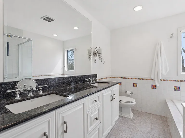 1 Canal Way — Photo 14