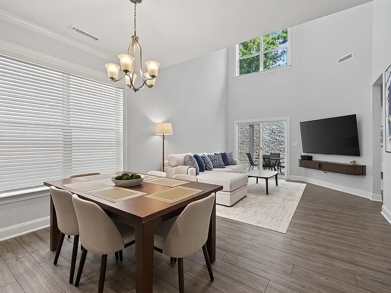 333 Marbella Grove Ct — Photo 4