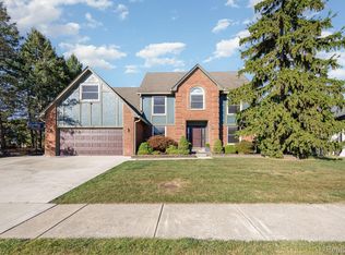 53005 Gregory Dr, Macomb, MI 48042