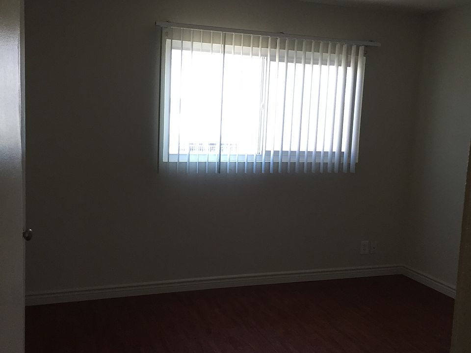 2nd image of 3705 S Pacific Ave