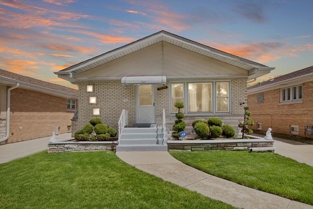 1st image of 5009 N Leonard Dr