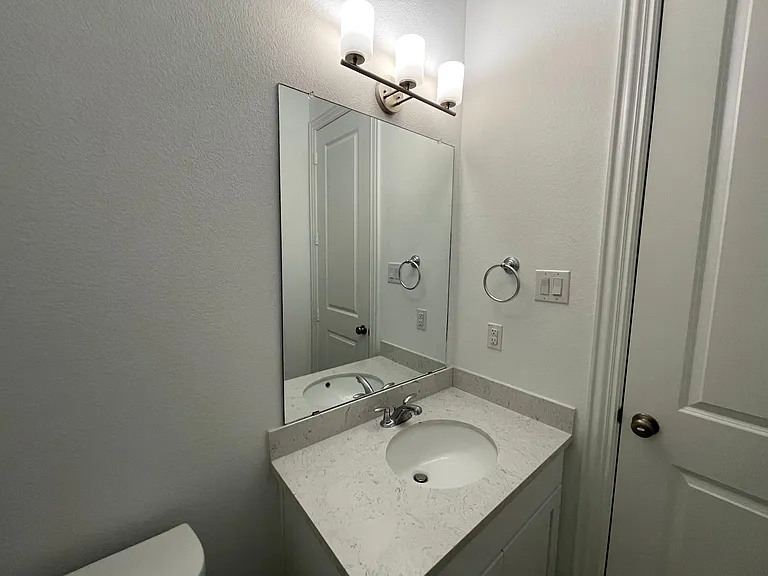 4424 Hammerstein Blvd — Photo 24