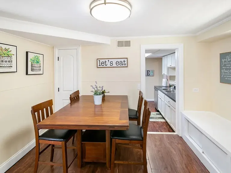 110 E Sunnyside Ave — Photo 3