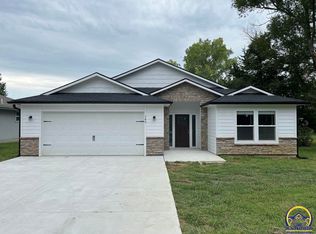 140 E 6th St, Auburn, KS 66402