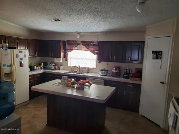 11021 Creekwood Dr, Jacksonville, FL 32256