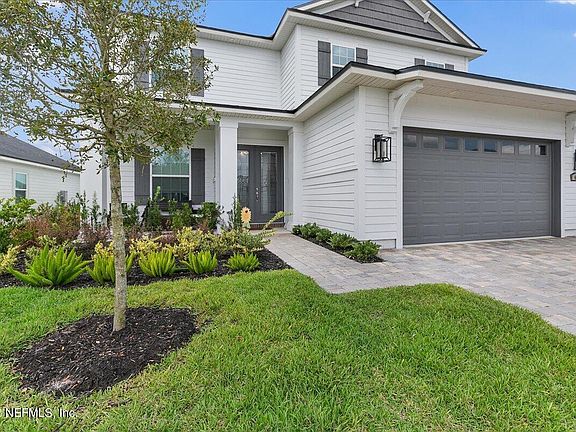 3rd image of 476 SILVERLEAF VILLAGE Drive