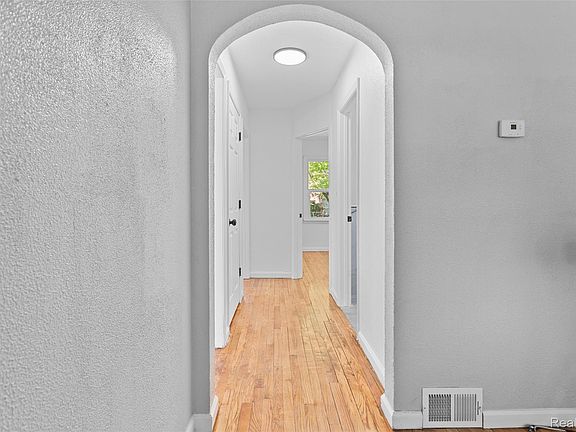 5th image of 11327 Whitehill St