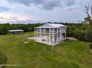 5004 Oak St, Bay Saint Louis, MS 39520