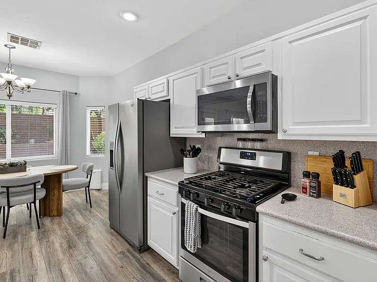 9157 Sunken Meadow Ave — Photo 17