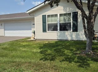 1404 Presidential Dr, Northfield, MN 55057