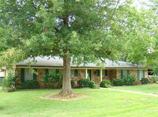 5220 Rosemary Dr, Beaumont, TX 77708
