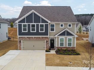 151 Aviendha Ln, Troutman, NC 28166