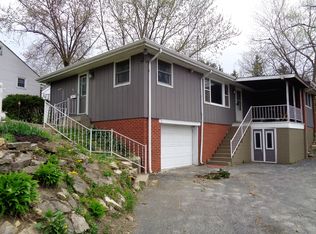 708 Howard St, Rockdale, IL